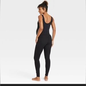 Sleeveless long unitard // Ingrid & Isabel NWT🤰🏼